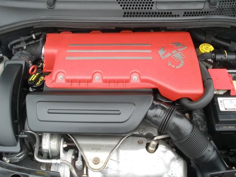 Used 2017 FIAT 500 Abarth image 13