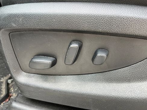 Used 2018 Chevrolet Silverado 1500 LTZ Z71 w/ Redline Edition image 12