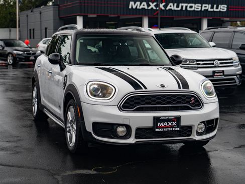 Used 2018 MINI Cooper Countryman S image 2