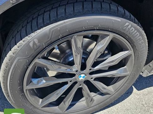 Used 2025 BMW X4 xDrive30i w/ Premium Package AWD/4WD image 10