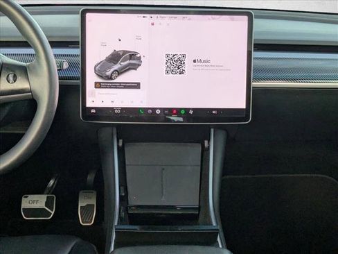 Used 2021 Tesla Model Y 2WD image 15