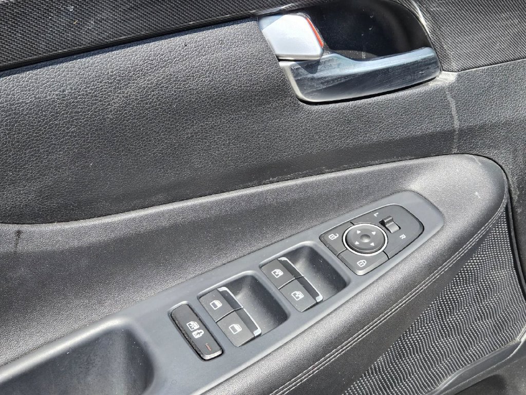 Certified 2023 Hyundai Santa Fe SEL AWD/4WD image 12