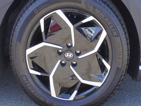 Used 2024 Hyundai Ioniq 5 SE image 5