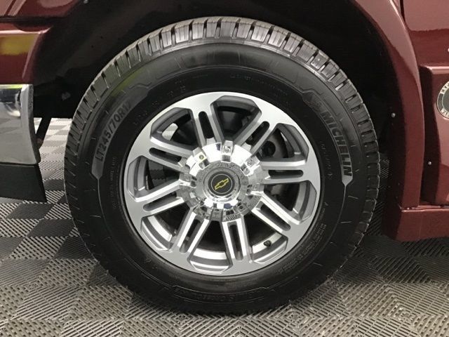 Used 2023 Chevrolet Express 2500 RWD image 15