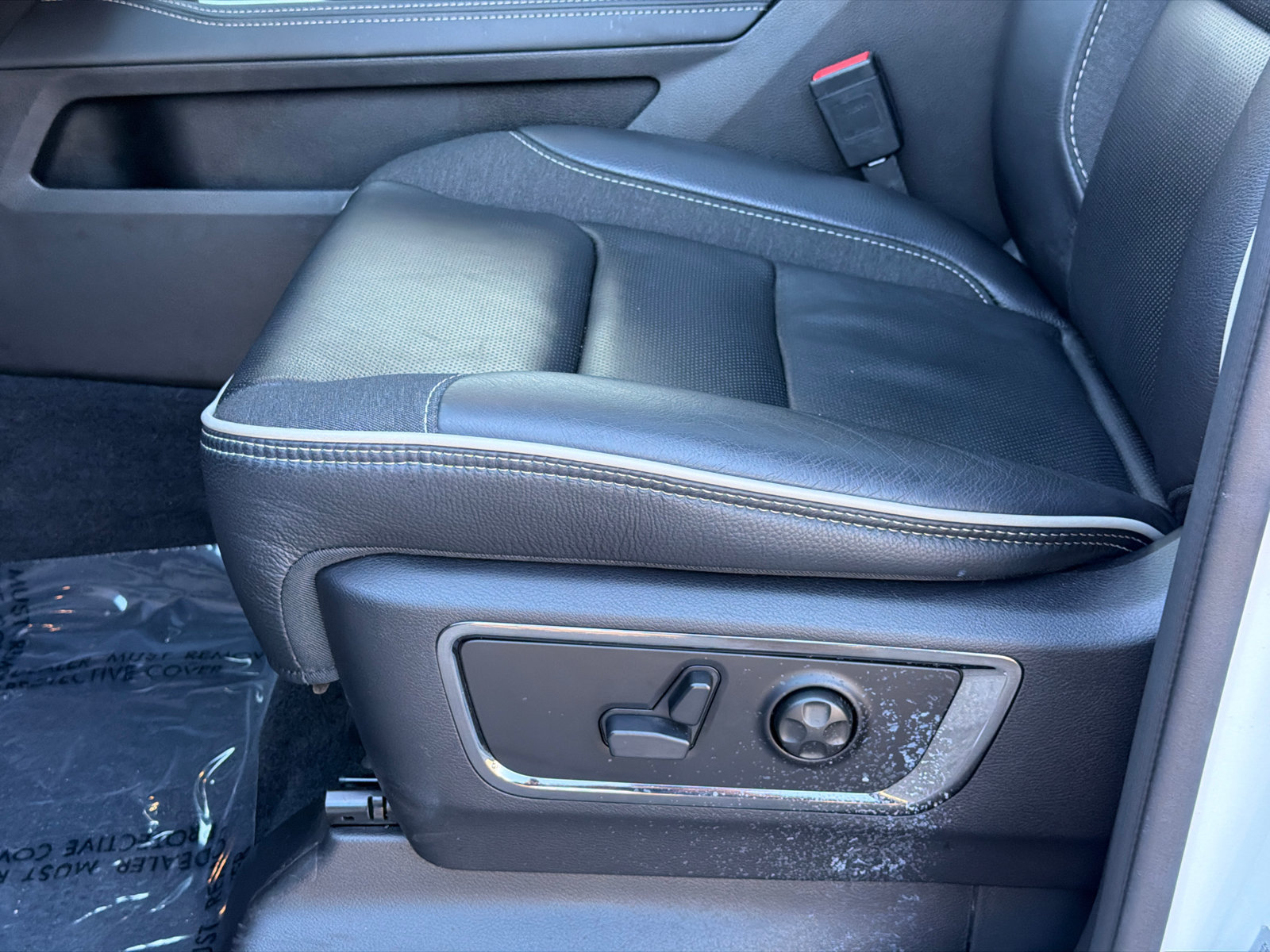 Used 2025 RAM 1500 Limited AWD/4WD image 19