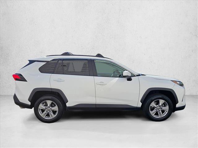 Used 2022 Toyota RAV4 XLE w/ XLE Grade Weather Package AWD/4WD image 4