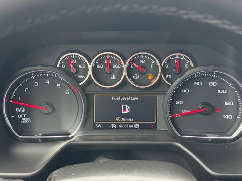 Used 2024 Chevrolet Tahoe LS image 33