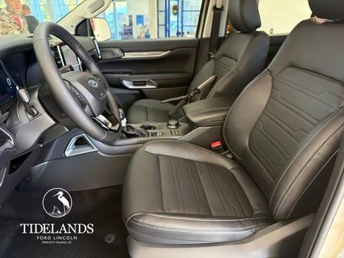 New 2025 Ford Ranger Lariat image 11