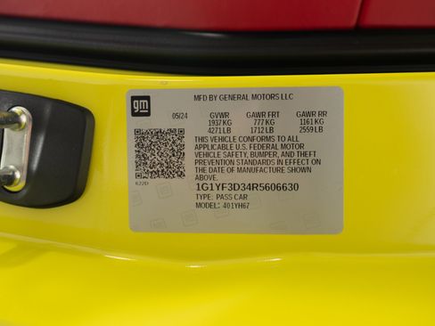 Used 2024 Chevrolet Corvette Z06 w/ Z07 Performance Package RWD image 20