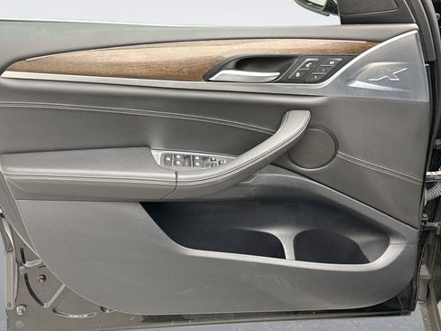 Used 2018 BMW X3 xDrive30i w/ Convenience Package image 9