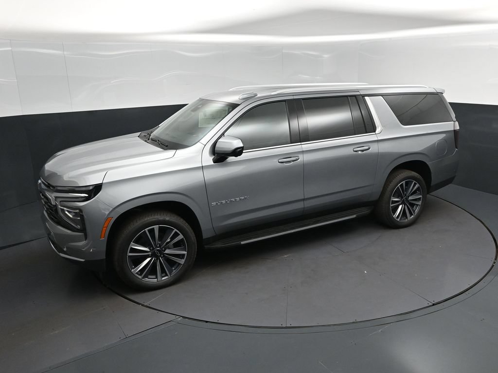 New 2026 Chevrolet Suburban LS RWD image 32