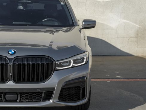 Used 2020 BMW 750i xDrive w/ Executive Package image 44