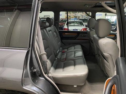 Used 2005 Lexus LX 470 4WD image 20