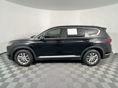 Used 2020 Hyundai Santa Fe SE image 6