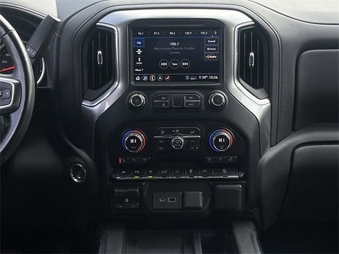 Used 2020 Chevrolet Silverado 1500 LTZ image 17