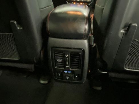 Used 2023 Dodge Durango R/T image 38