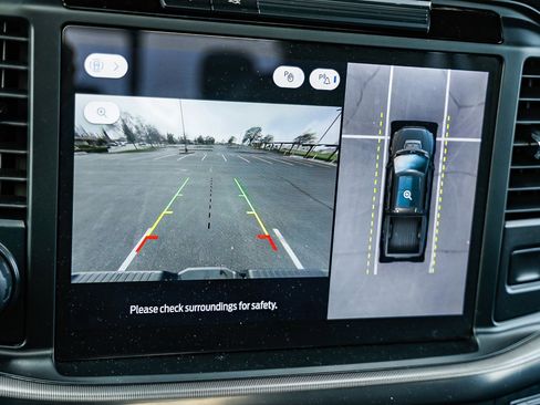 Used 2025 Ford F150 Raptor image 23