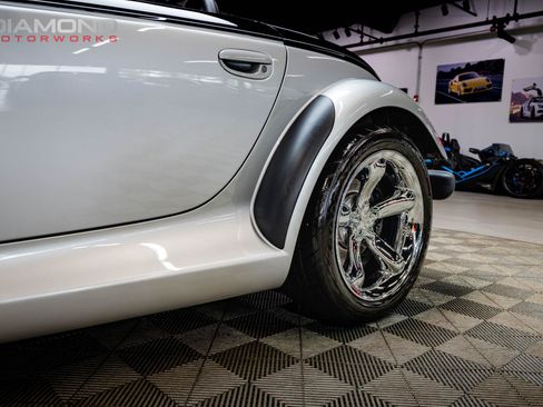 Used 2001 Plymouth Prowler RWD image 36
