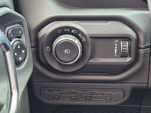 New 2026 Jeep Wrangler Unlimited Sahara AWD/4WD image 18