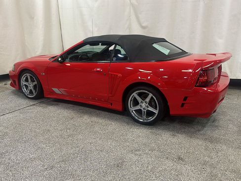 Used 2002 Ford Mustang GT RWD image 3