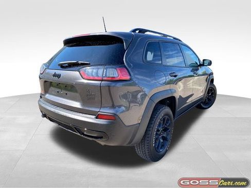 Certified 2022 Jeep Cherokee Latitude AWD/4WD image 3