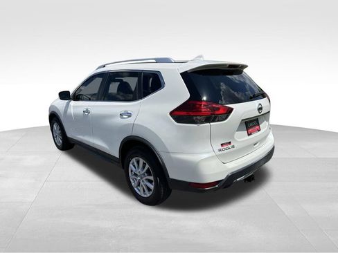 Used 2017 Nissan Rogue SV FWD image 5