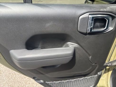 Used 2025 Jeep Wrangler Unlimited Sport AWD/4WD image 22