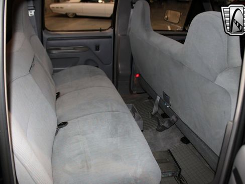 Used 1997 Ford F350 2WD Crew Cab image 24