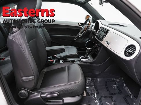 Used 2015 Volkswagen Beetle 1.8T FWD image 20