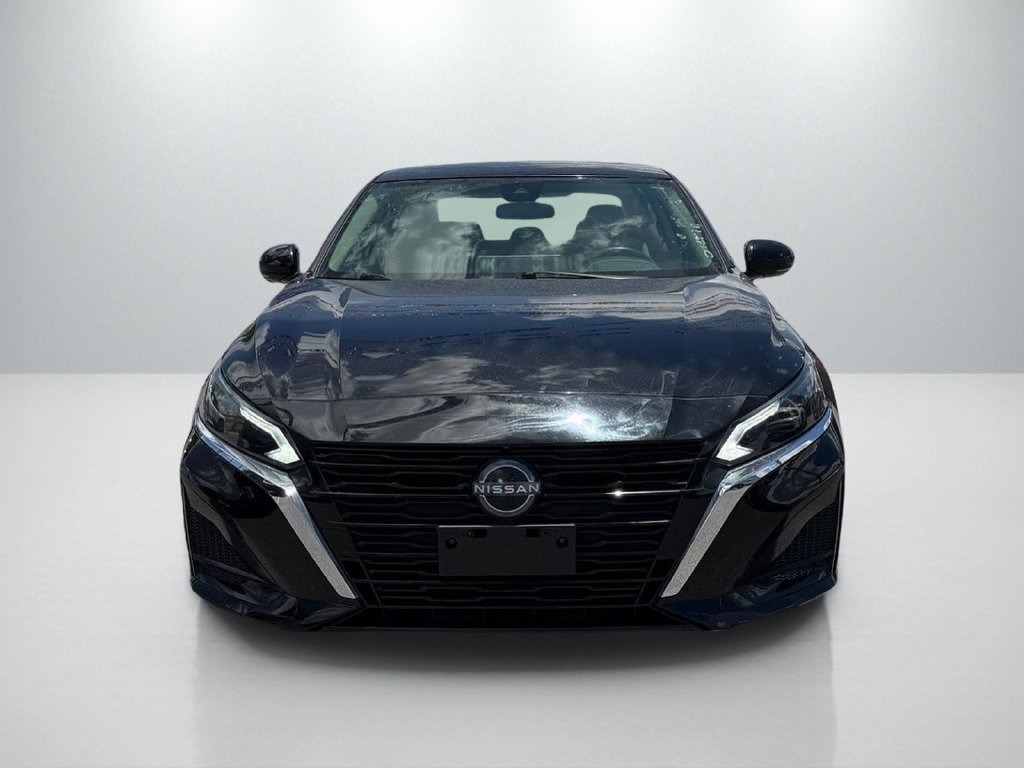 Used 2023 Nissan Altima 2.5 SL FWD image 2