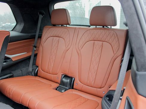 Used 2026 BMW X7 M60i AWD/4WD image 14