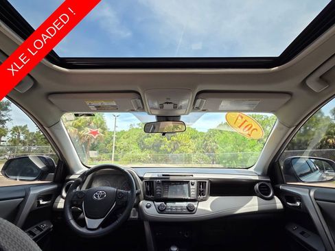 Certified 2017 Toyota RAV4 XLE AWD/4WD image 4