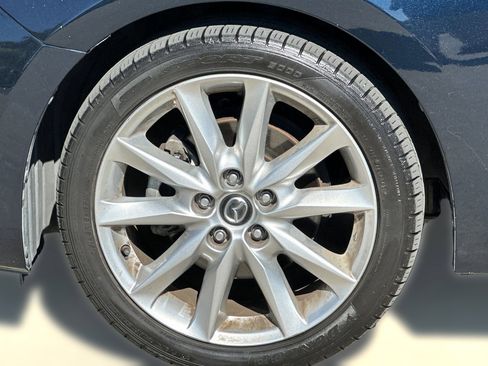 Used 2017 MAZDA MAZDA3 Touring image 12
