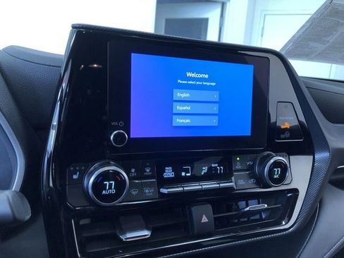 Certified 2025 Toyota Highlander XSE AWD/4WD image 29