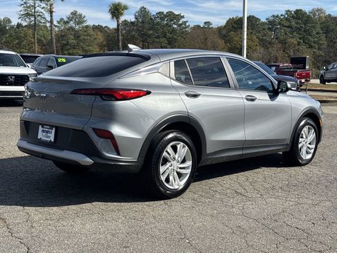 Used 2024 Buick Envista Preferred w/ Convenience I Package image 10