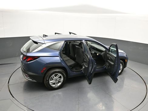 Certified 2025 Hyundai Tucson SE image 44