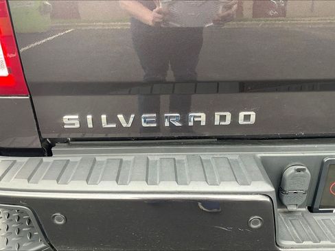Used 2016 Chevrolet Silverado 1500 LTZ Z71 w/ LTZ Plus Package AWD/4WD image 25