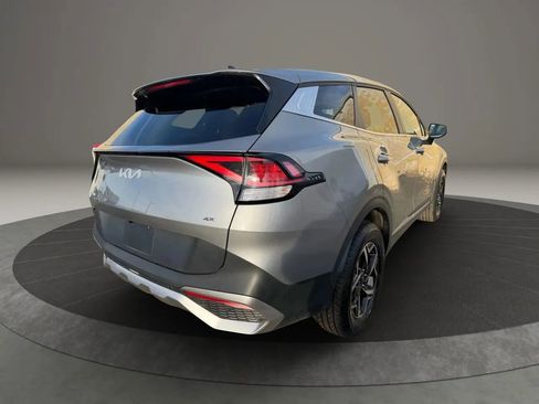 Used 2024 Kia Sportage LX image 5