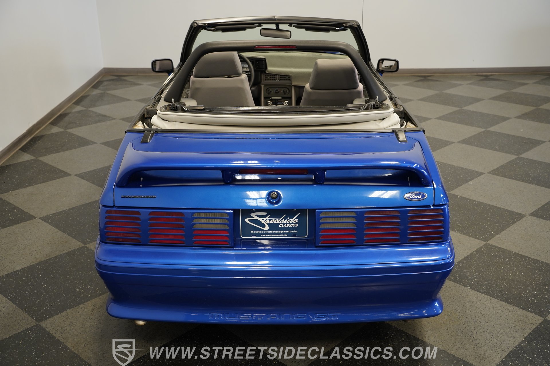 Used 1993 Ford Mustang GT RWD image 30