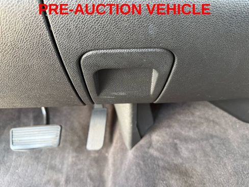 Used 2013 Chevrolet Silverado 1500 LT AWD/4WD image 20