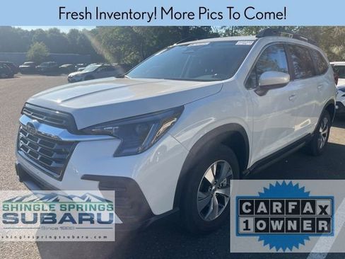 Used 2025 Subaru Ascent Premium image 2