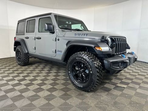 Used 2023 Jeep Wrangler Unlimited w/ Cold Weather Group image 2