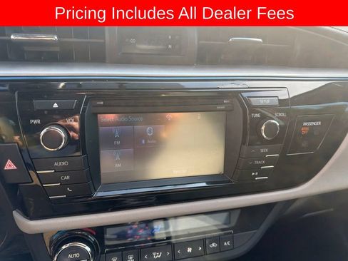 Used 2015 Toyota Corolla LE FWD image 9