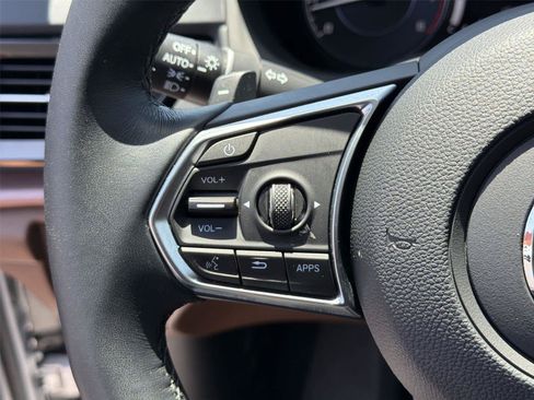 Used 2024 Acura RDX SH-AWD w/ Technology Package image 34
