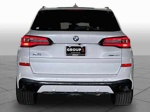 Used 2022 BMW X5 sDrive40i w/ M Sport Package image 4