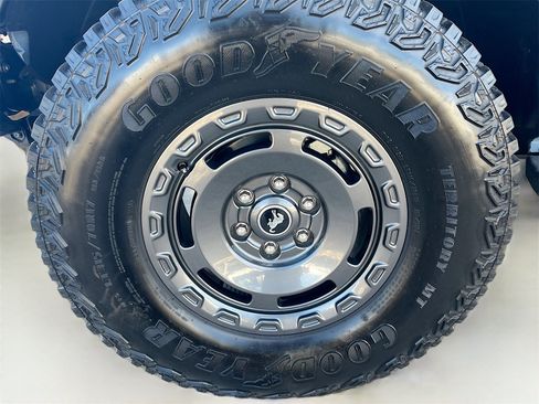 Used 2024 Ford Bronco Badlands image 31