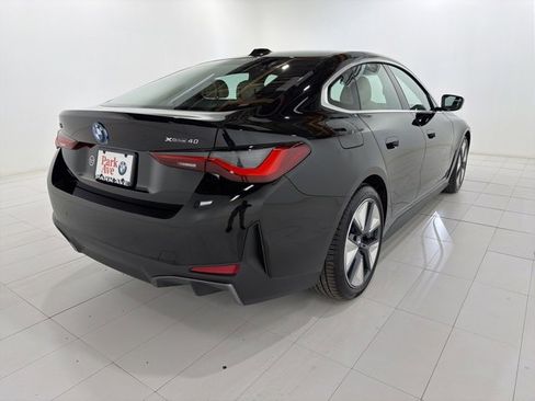 Used 2025 BMW i4 xDrive40i w/ Parking Assistance Package image 5