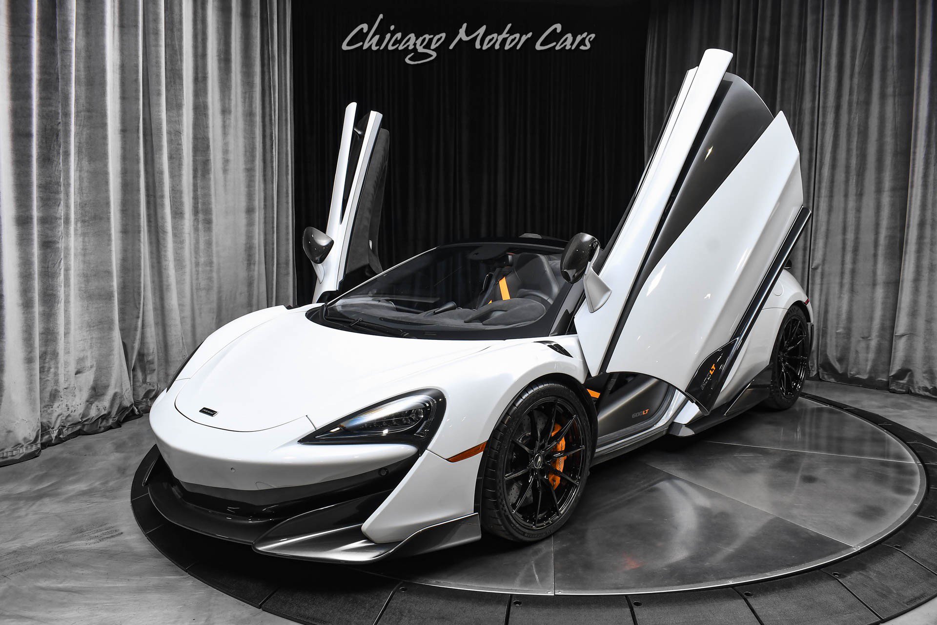 Used 2020 McLaren 600LT Spider RWD image 31