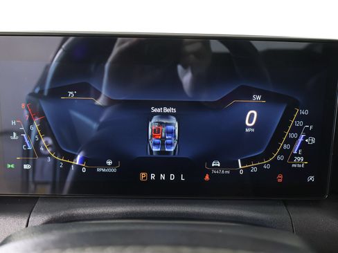 Used 2025 Ford Mustang Coupe RWD image 4