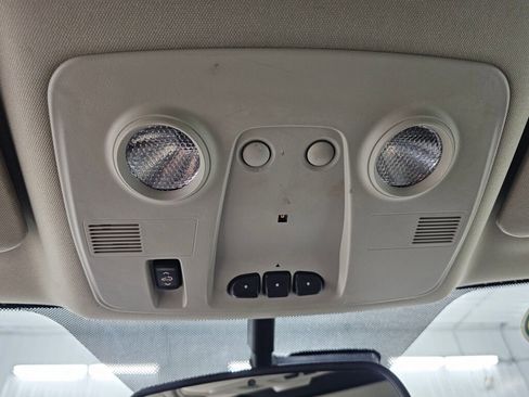 Used 2016 GMC Acadia Denali image 18